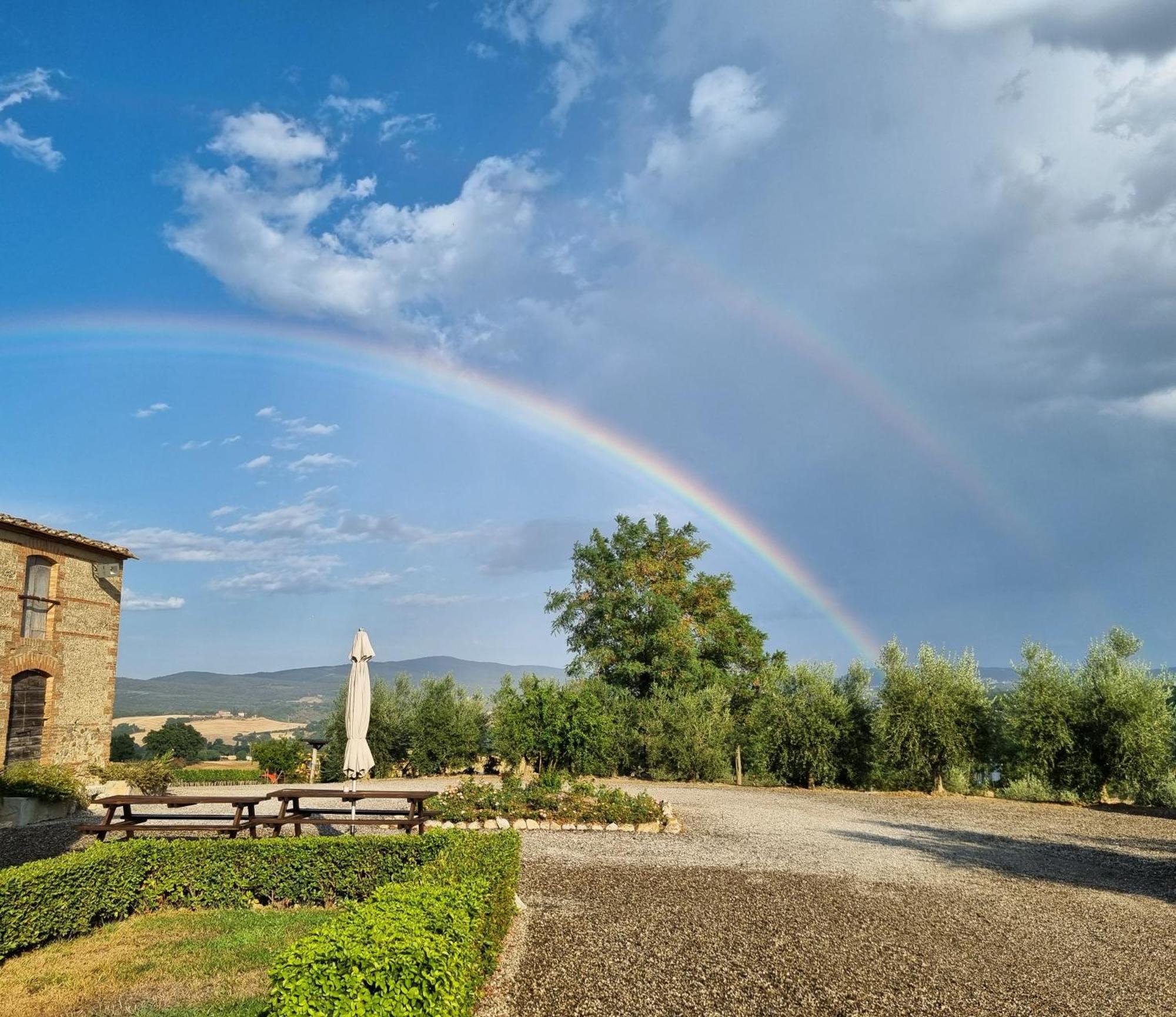 הוילה קסטלנואובו ברארדנגה Agriturismo Melariano מראה חיצוני תמונה